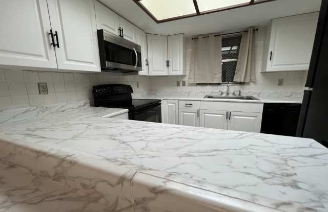 156 Douglas Rd W photos photos