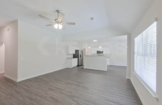 111 Live Oak Drive Gallery 2