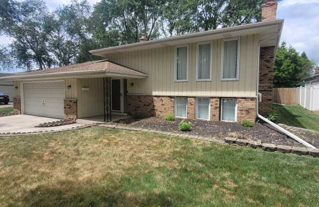 9536 Elmwood Dr photos photos