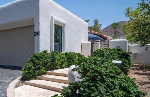 4440 E CAMELBACK Road Gallery 1