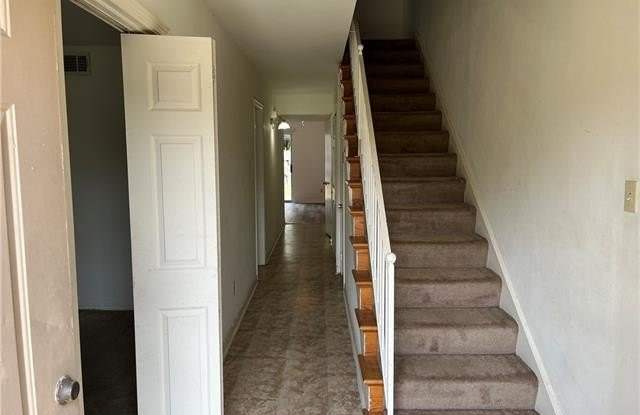 4015 GEORGETOWN Drive Gallery 2