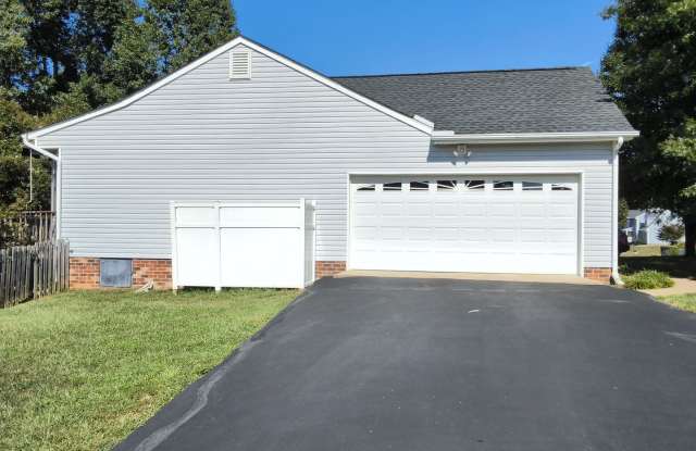Great corner lot ranch in Ashbrook Subdivision Gallery 3