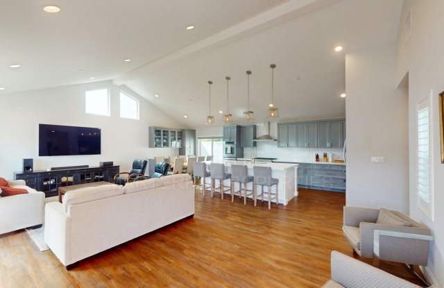 Beautiful home In Eastside Costa Mesa photos photos