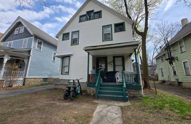 Large 5 Bedroom 2 Bath Single Family Home! Off Street Parking - On Site Laundry! photos photos