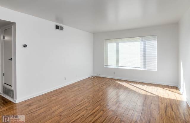 Bright and Spacious 2-Bedroom, 2-Bathroom Unit Gallery 3
