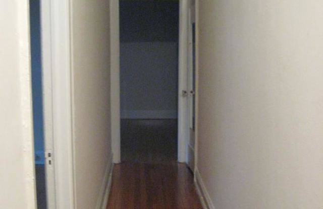 2222 Q St NW Gallery 3