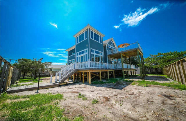 100 E Lighthouse Walk Gallery 1