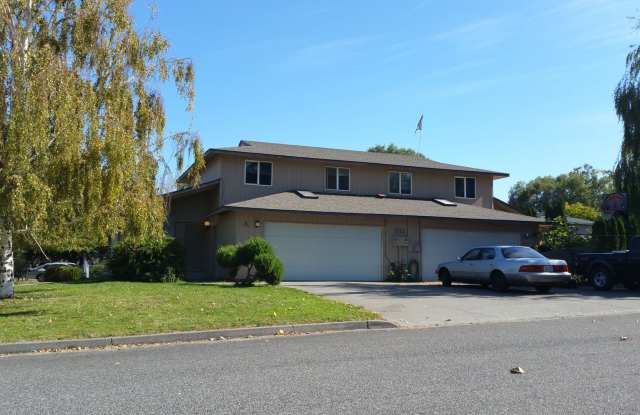 911 S. Johnson FOR RENT photos photos
