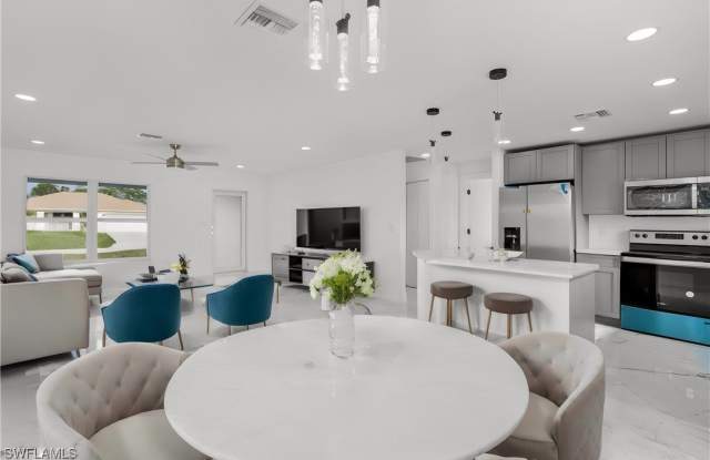 2505 39th Street SW photos photos
