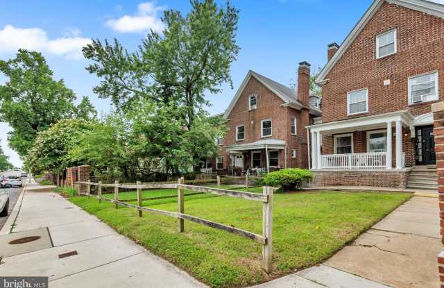3800 GREENMOUNT Avenue Gallery 4