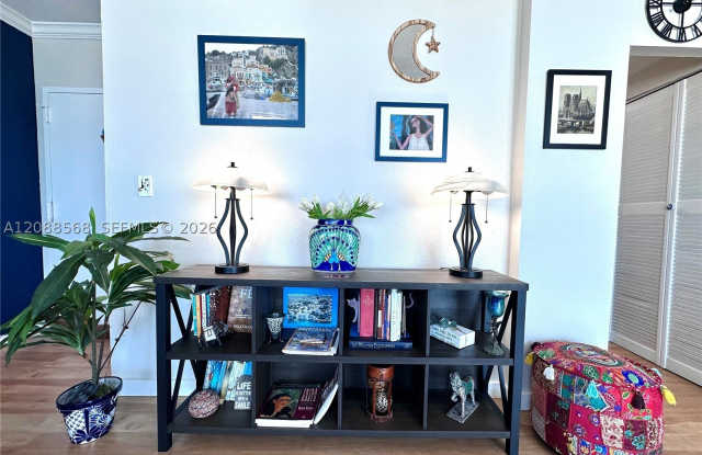 2829 Indian Creek Dr Gallery 3