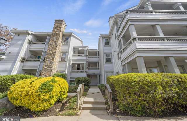 4405 FAIR STONE DRIVE - 4405 Fair Stone Drive, Fair Lakes, VA 22033