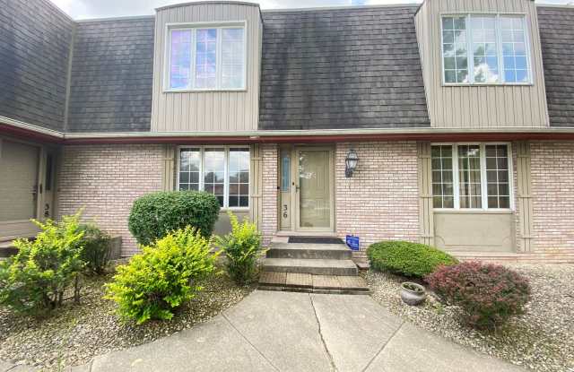 2 Bedroom Condo In Schererville - 36 Lilac Court, Schererville, IN 46375