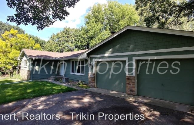 15017 Oakland Avenue - 15017 Oakland Avenue South, Burnsville, MN 55306