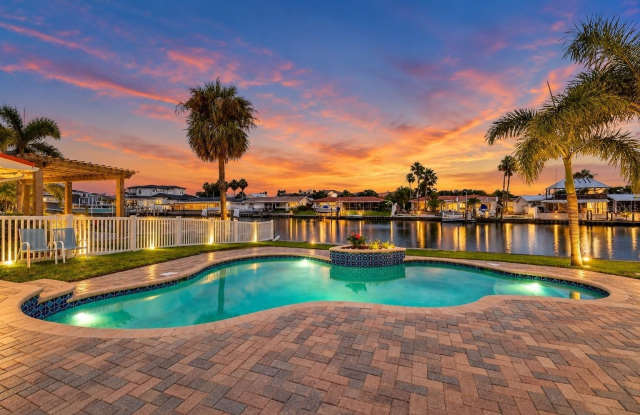 3938 VERSAILLES Drive Gallery 2
