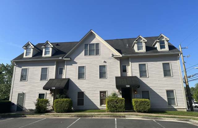 104 Dry Mill Road Southwest - 104 Dry Mill Road Southwest, Leesburg, VA 20175
