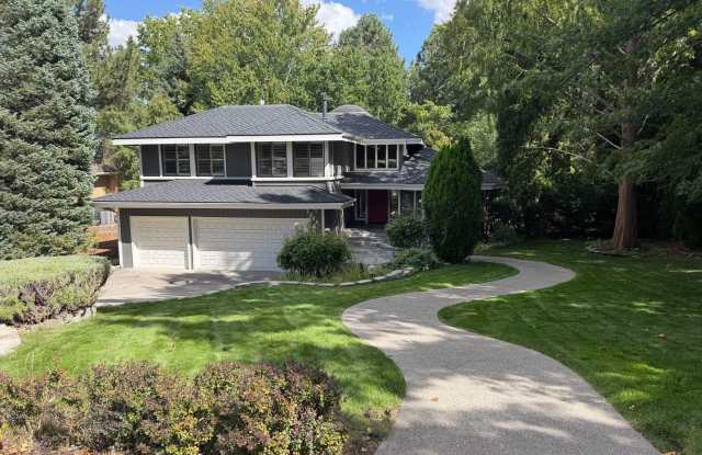 Gorgeous Lakeridge Shores Home Available Now Gallery 4