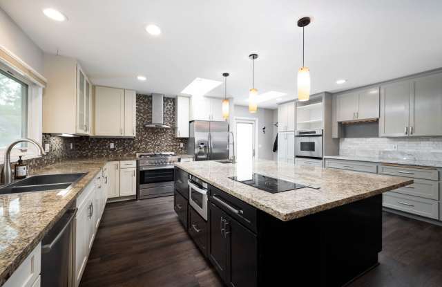 Gorgeous 4 bedroom Carlsbad Oasis! Gallery 1