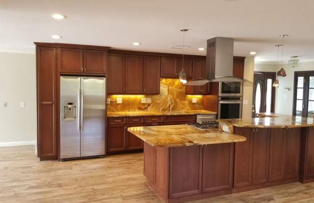 4537 Mt. Henry Place Gallery 2