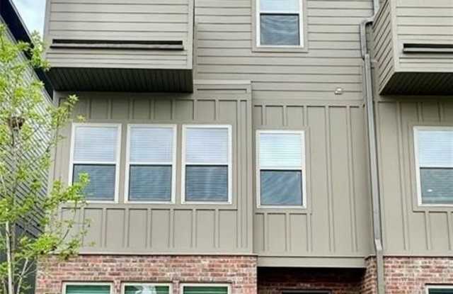 2155  W Million  LN photos photos