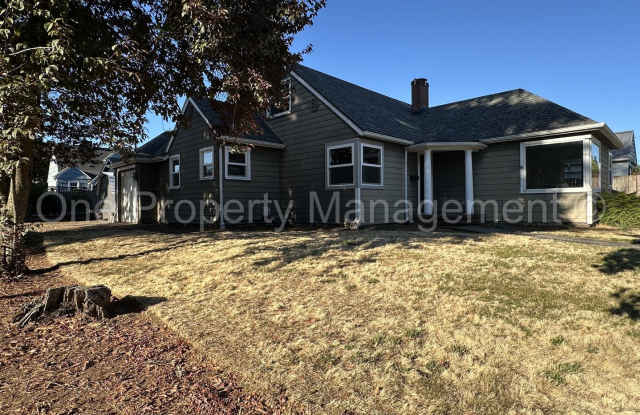 Renovated 3+ Bedroom Charmer Near Downtown photos photos Renovated 3+ Bedroom Charmer Near Downtown photos photos
