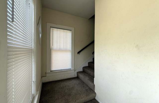 1329 CHERRY Street Gallery 2