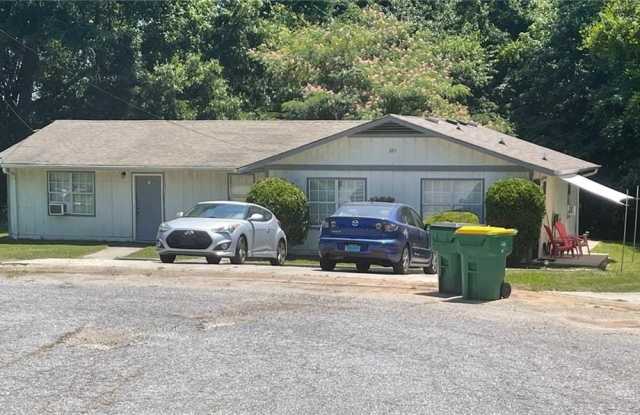 205 Glenview Terrace - 205 Glenview Terrace, Winder, GA 30680