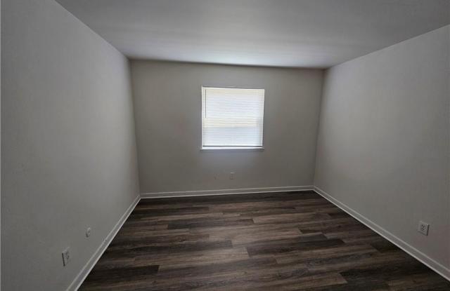 2231 Pine Shore Court Gallery 4