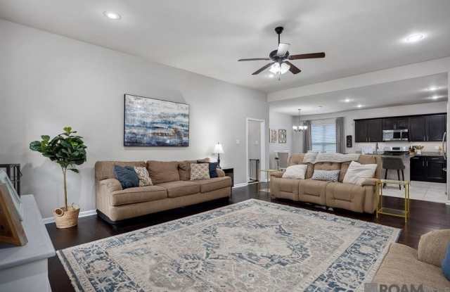 18326 Sunset Park Dr Gallery 3