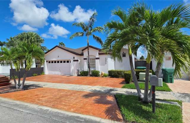 1033 NW 132nd Ct Gallery 2