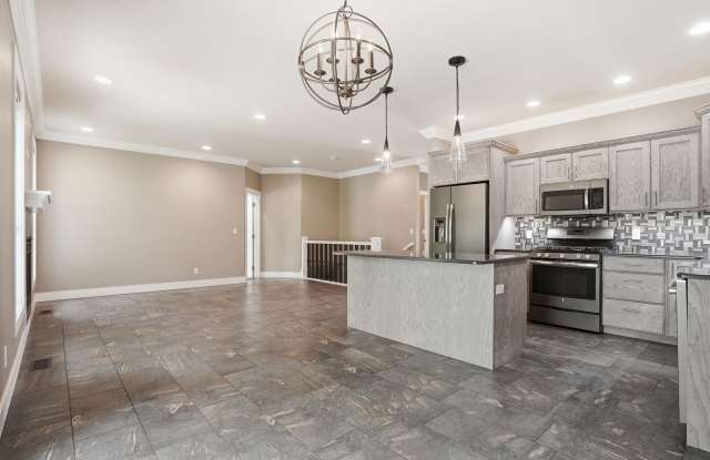 2726 Northview Lane Gallery 3