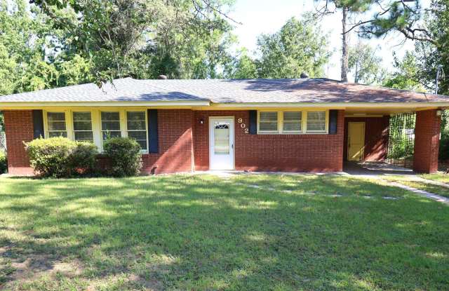 902 Ridgewood Drive photos photos