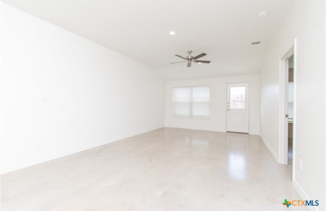 1258 Lehmann Drive Gallery 3