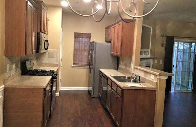 3359 Thornbridge Drive Gallery 2