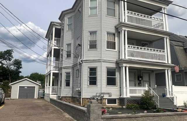 440 Moraine St - 440 Moraine Street, Brockton, MA 02301