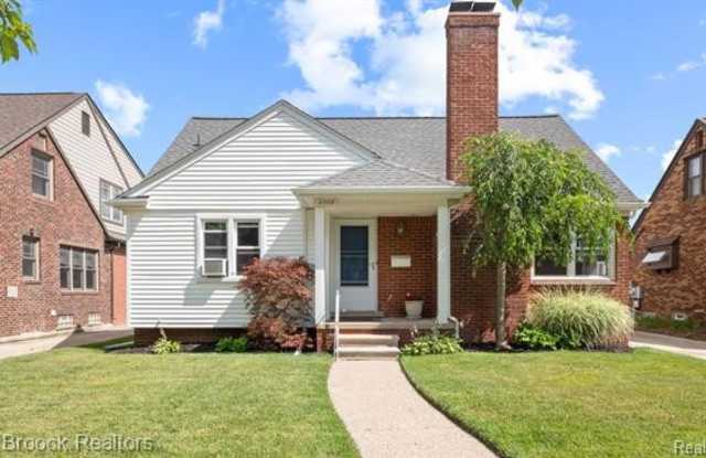 2509 Pembroke Road - 2509 Pembroke Road, Birmingham, MI 48009