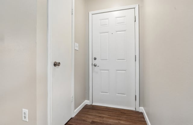 3334 STONE CAVE Gallery 4