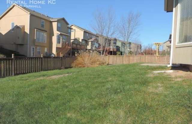 13716 Parkhill - 13716 Parkhill St, Overland Park, KS 66221