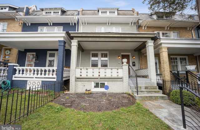 428 EMERSON STREET NW photos photos