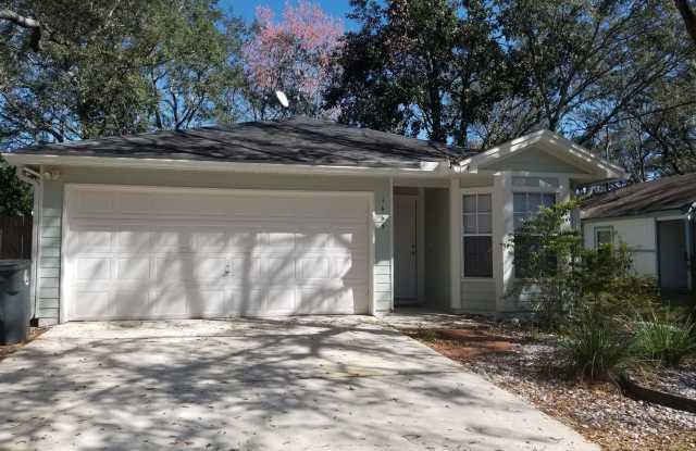 1465 Jasmine St. - 1465 Jasmine Street, Atlantic Beach, FL 32233