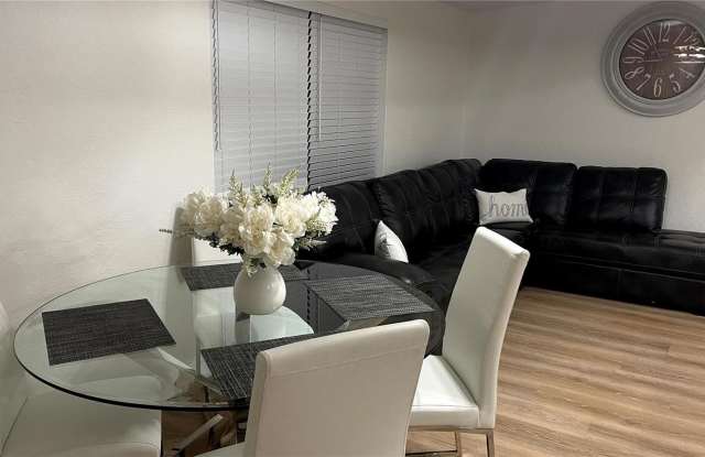 1639 ST CATHERINE Drive W Gallery 4