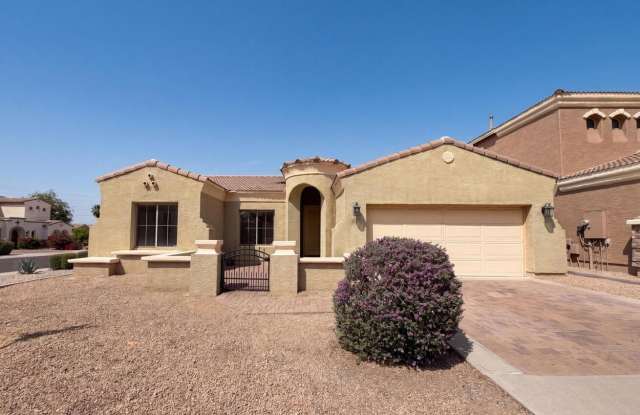 606 W BEAUTIFUL Lane photos photos