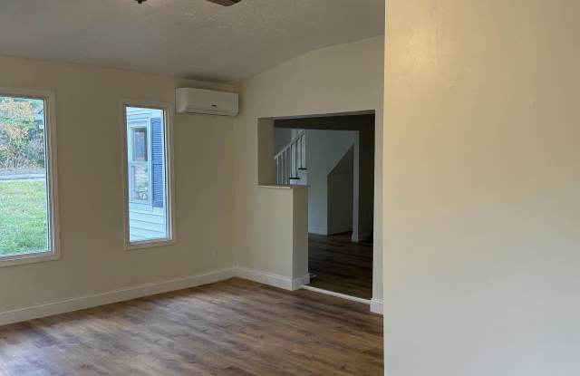 10 Avon Road - 10 Avon Road, Asheville, NC 28805