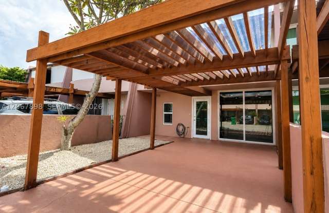 14124 Kendale Lakes Cir Gallery 2
