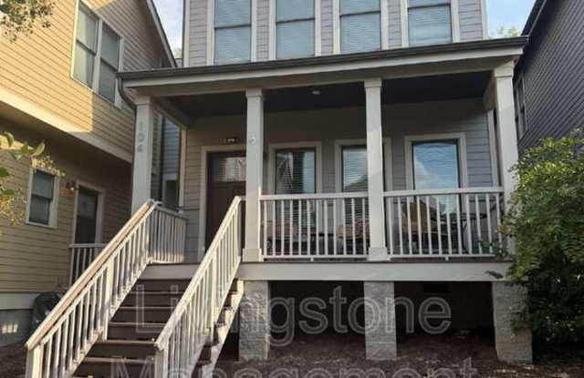 413 Van Buren Street Gallery 1