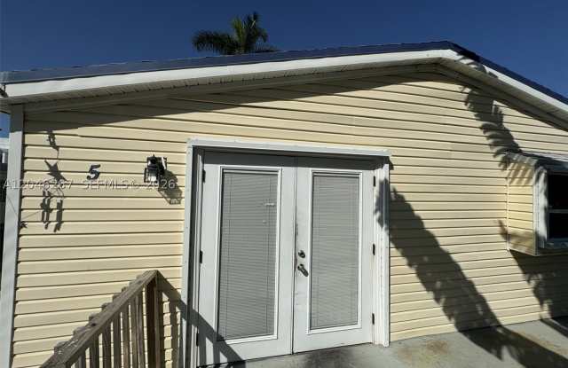 35250 SW 177th Ct Gallery 4