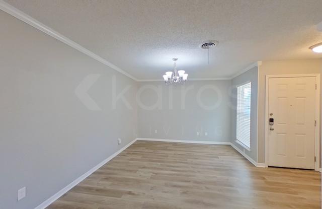 3400 Teckla Boulevard Gallery 4