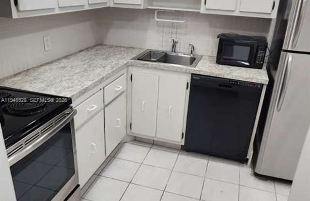 20379 W Country Club Dr photos photos