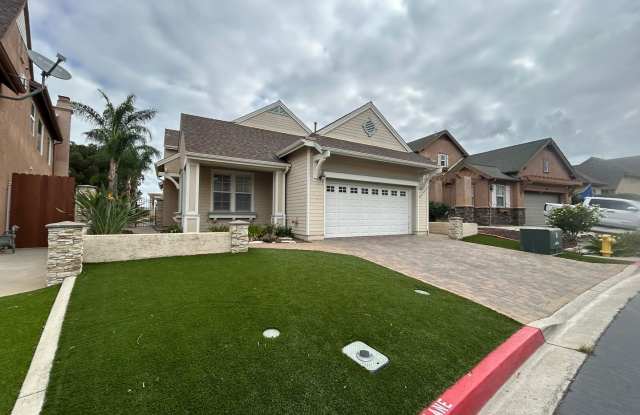 This beautiful 3bd/loft home is now available!! Gallery 1