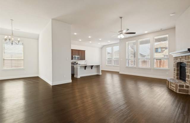 1665 Sheldon Drive Gallery 2